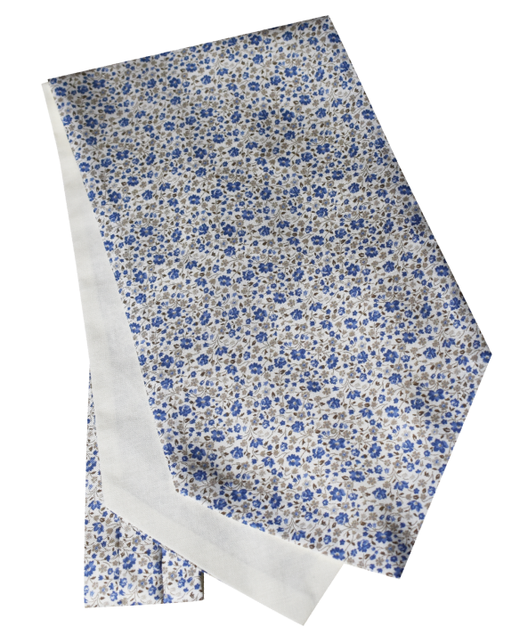 Fine Silk Detailed Floral Design Cravat in Navy